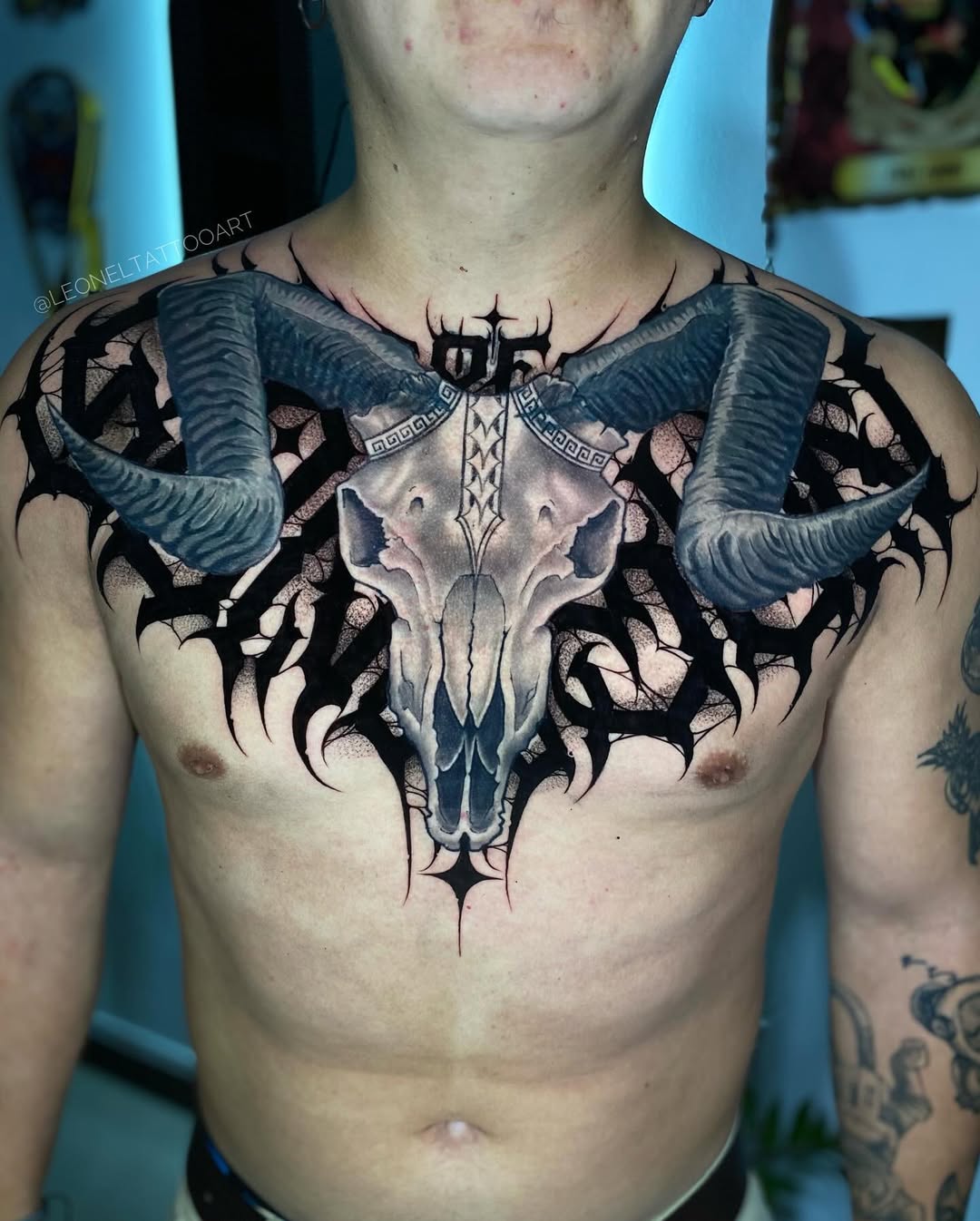 Tatuaje artístico realizado por Leonel